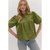 Solid pintuck short puff sleeve top