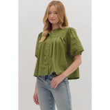 Solid pintuck short puff sleeve top